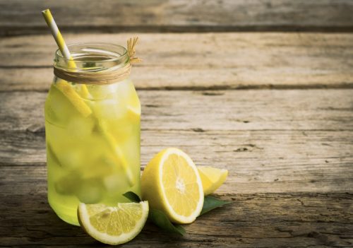 Infused Drinks – How To Make Cannabis Lemonade & Iced Tea |