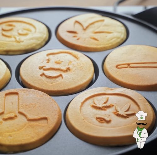 cannabis-emoji-pancakes